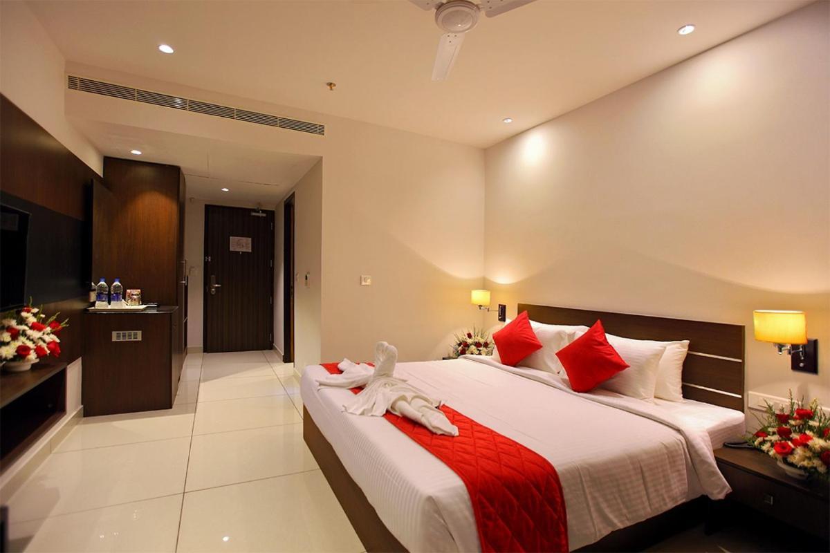 Hotel San Kollam Dış mekan fotoğraf