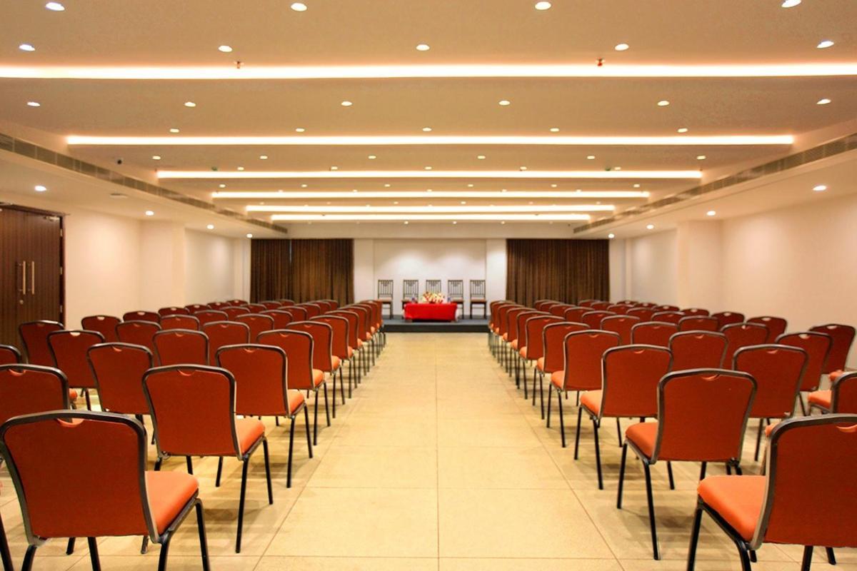 Hotel San Kollam Dış mekan fotoğraf