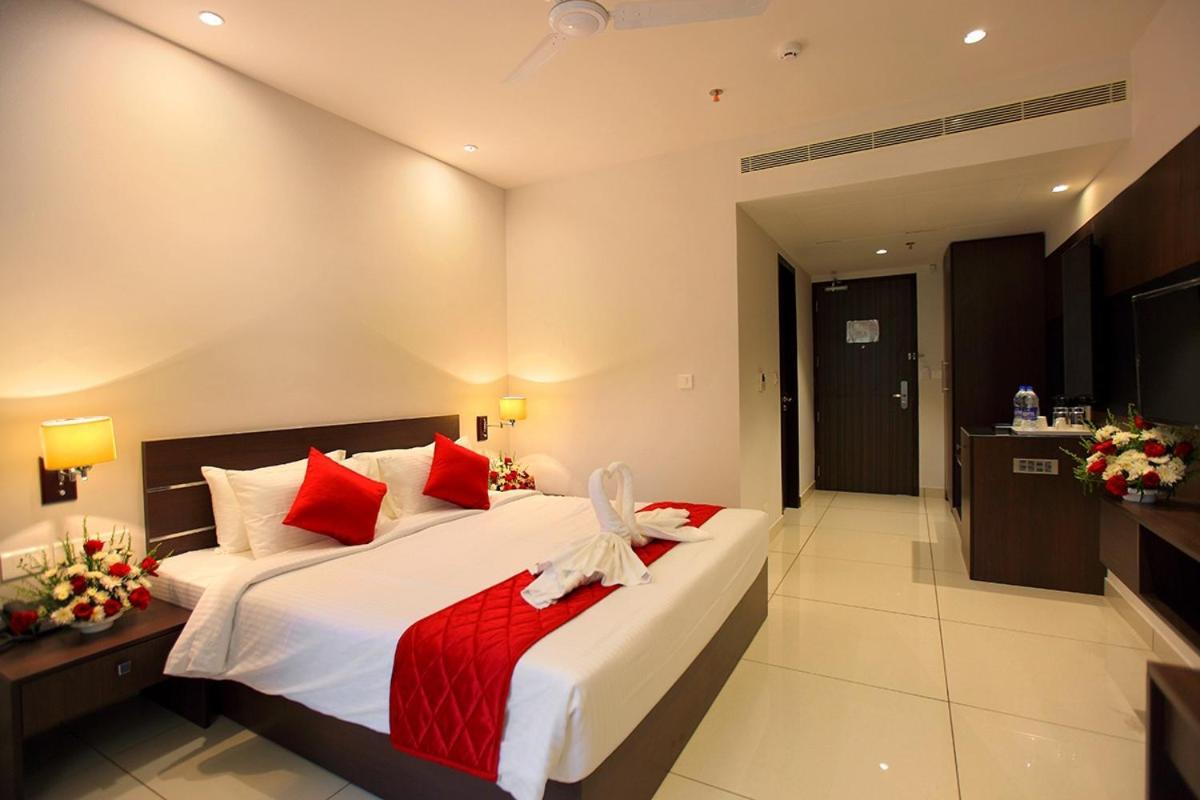 Hotel San Kollam Dış mekan fotoğraf