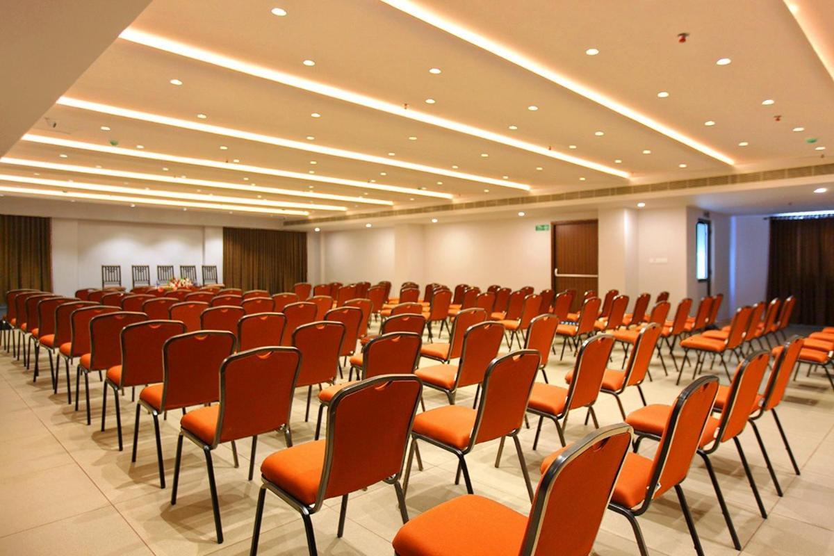 Hotel San Kollam Dış mekan fotoğraf