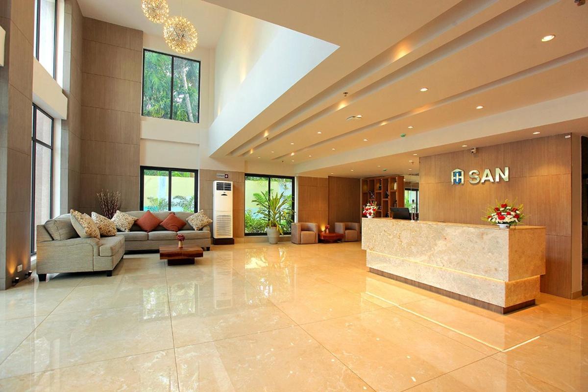 Hotel San Kollam Dış mekan fotoğraf