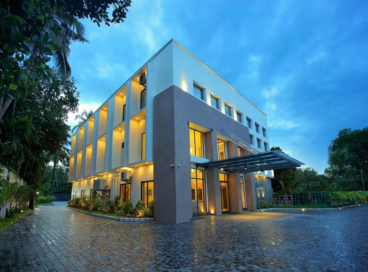 Hotel San Kollam Dış mekan fotoğraf